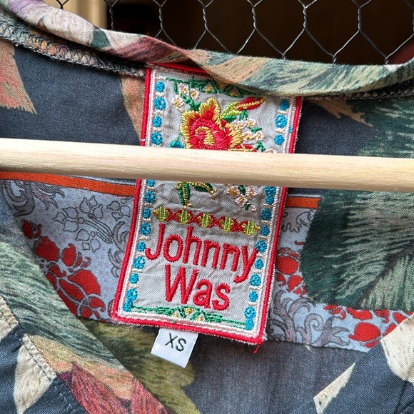 Johnny Was Floral Tunic - Picture 4 of 11